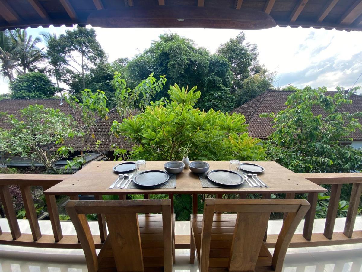 Umah Nik Kepitu Apartment Gianyar  Bagian luar foto